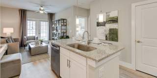 Riverhaus Creekside Apartments Gallery 32