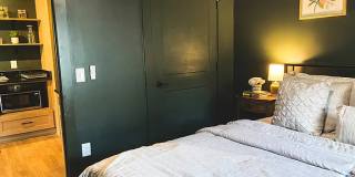 818 Kirkwood Avenue Gallery 8