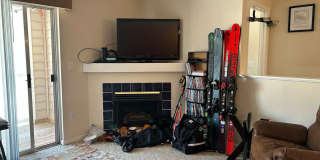 215 Knollwood Gallery 1