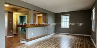 Cute Three-Bedroom with Large Deck! Gallery 4