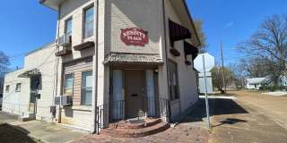 1100 W. Monroe Gallery 1