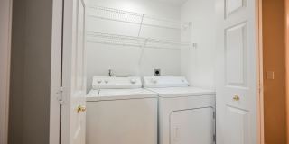 Gated Community townhome, with private garage Gallery 50