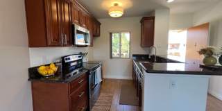 Beautiful 1 Bedroom Unit in Orange Gallery 5