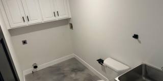 5 Bed 4 Bath Home fenced yard Gallery 32