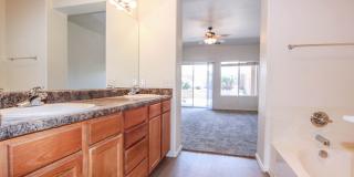 Quailwood Townhome with Amenities Quailwood Townhome with Amenities Gallery 13