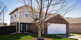 Large 3 BR 2.5 BA In Bentonville! Gallery 1