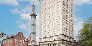 202 Queen Gallery 47