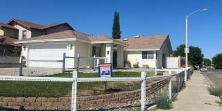 Lancaster 3 bedroom available now! Gallery 1