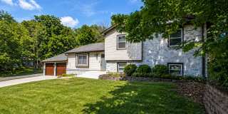Modern 4bd Home - Fully Furnished Utilities Included Gallery 49