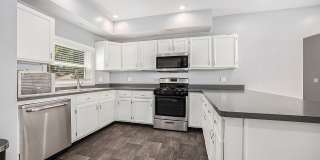 Spacious 5BR/2.5BA in Creston with Garage & Fenced Backyard Spacious 5BR/2.5BA in Creston with Garage & Fenced Backyard Gallery 6