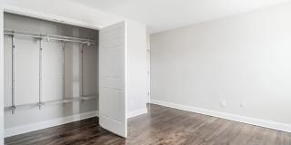 White House Apartments Gallery 12