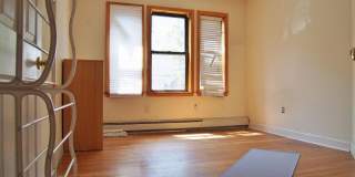 Huge 4 bed in Cleveland Circle Gallery 8