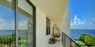 3460 S Ocean Boulevard Gallery 20