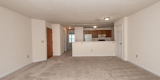 Walk to UC & UC Medical | 1BR/2BR Apartments Gallery 32