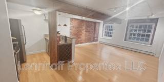240 Jackson Street - 309 Gallery 7