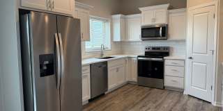 Brand New Spacious 2-Story with 3 bedrooms/2.5 bathrooms in Waverly Gallery 1