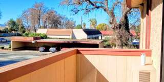 Refurbished Second Floor 1bd Condo With Pool & In-unit Laundry Gallery 15