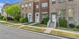 3 Bed Draper Townhome with Views Gallery 35