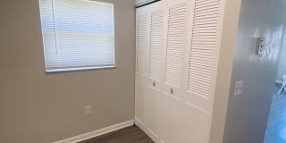 664 SW 35th Street Apt 6 Gallery 4