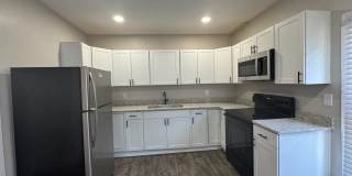 **Price reduced** Move-in Ready! Gallery 4