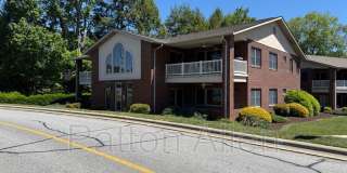1465 S Lakeshore Gallery 1