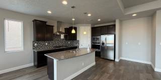 Luxury Single Story 3 Bedroom Plus Office / Sitting Room Recent Construction Available in Exclusive La Cuentista! Gallery 18