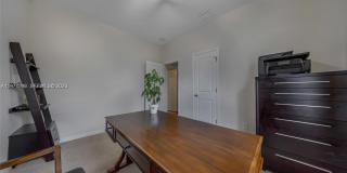 932 Banyan Dr Gallery 21