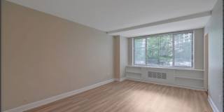 NEWLY RENOVATED Top Floor Studio at River Place East! NEWLY RENOVATED Top Floor Studio at River Place East! Gallery 1