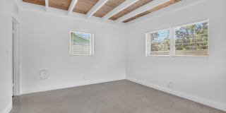 910 SE 3RD Street Gallery 20