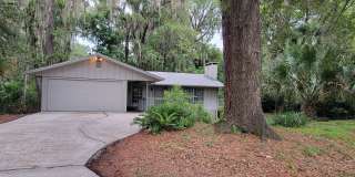 3 Bedroom/ 2 Bath home in Black Acres(Close to UF) Gallery 1