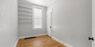 NEW LISTING! 4 BEDROOM HOME NEW LISTING! 4 BEDROOM HOME Gallery 29