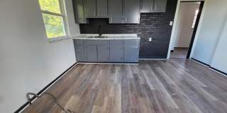Charming 2 Bedroom Duplex in Mt Washington! Charming 2 Bedroom Duplex in Mt Washington! Gallery 1