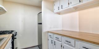 1005 North Center Avenue - Unit A Gallery 6