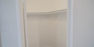 Charming 3-Bedroom Home with Remodeled Kitchen in Castaic! Gallery 10