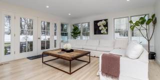 28 Oak Street Gallery 8