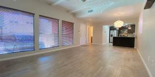 West El Paso 4bed/3.5bath Townhome Gallery 6