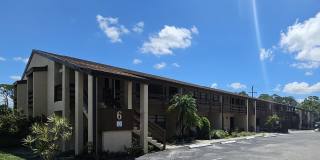 6 Quails Run Blvd Unit 9 Gallery 1