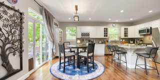 Stunning 4 bed, 4 bath on Corner Lot! Available Mid-August! Gallery 15
