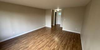 Charming 3 Bed / 2 Bath Ranch on Large Lot – Cul-de-Sac Location – $2,495/mo Gallery 5