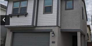 Spacious and Beautiful Smart Home!! Gallery 1