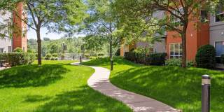 Riverview at Upper Landing Gallery 17