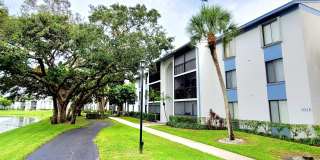 1015 Green Pine Boulevard Gallery 2