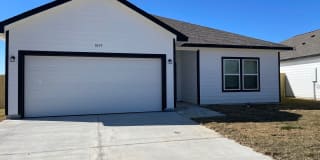 COMING SOON! 1055 County Rd 5736**Ask about our NO SECURITY DEPOSIT option!** Gallery 1