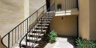 MELROSE DISTRICT CONDO WITH HUGE MOVE-IN SPECIAL – HALF OFF FIRST & SECOND MONTH’S RENT! Gallery 5