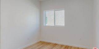 16012 Cantlay St Gallery 25