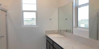 Spacious Home Located in Shafter! Gallery 14