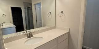Furnished 3 bedroom, 2.5 bathroom, 2 car garage Gallery 18