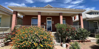 Charming Furnished Home - Short & Long Term Leasing Gallery 1