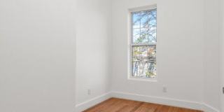 4-77 Fairview Avenue Gallery 12