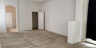 Beautiful 3 bed home with 3 car garage in Indian Hills behind Target Gallery 30